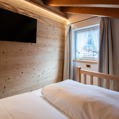 arnica-room-kaiserkrone-09