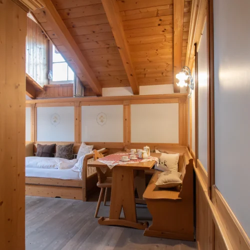 arnica-room-kaiserkrone-21
